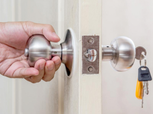 Services include lock repair & replacement, key cutting and emergency callouts